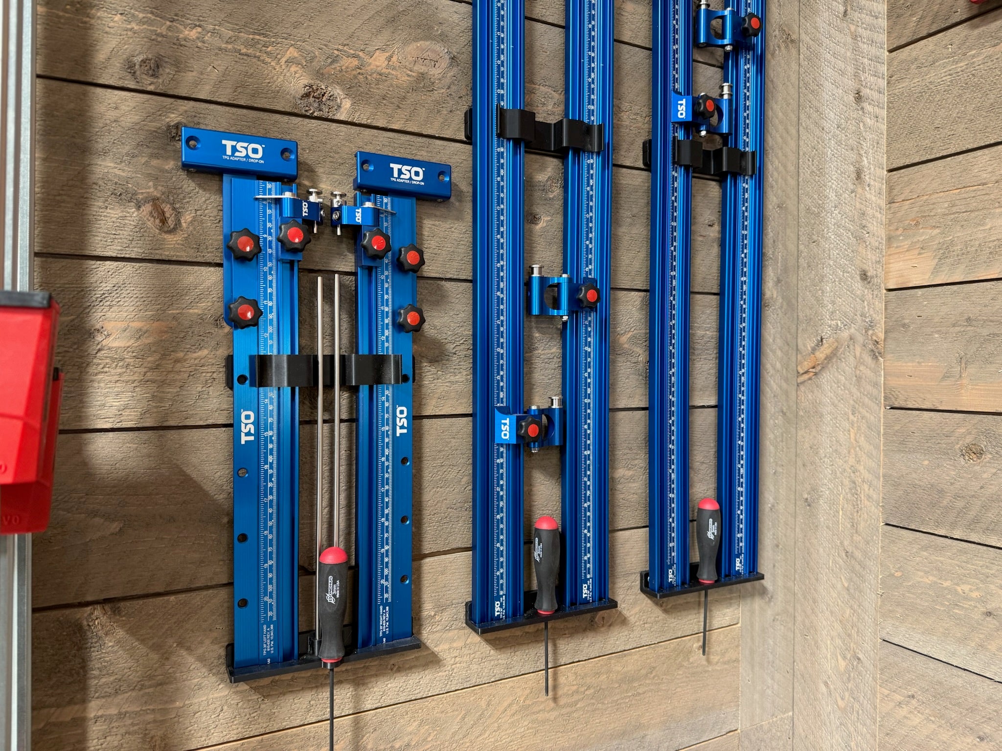 TSO Parallel Guide - Vertical Wall Mount
