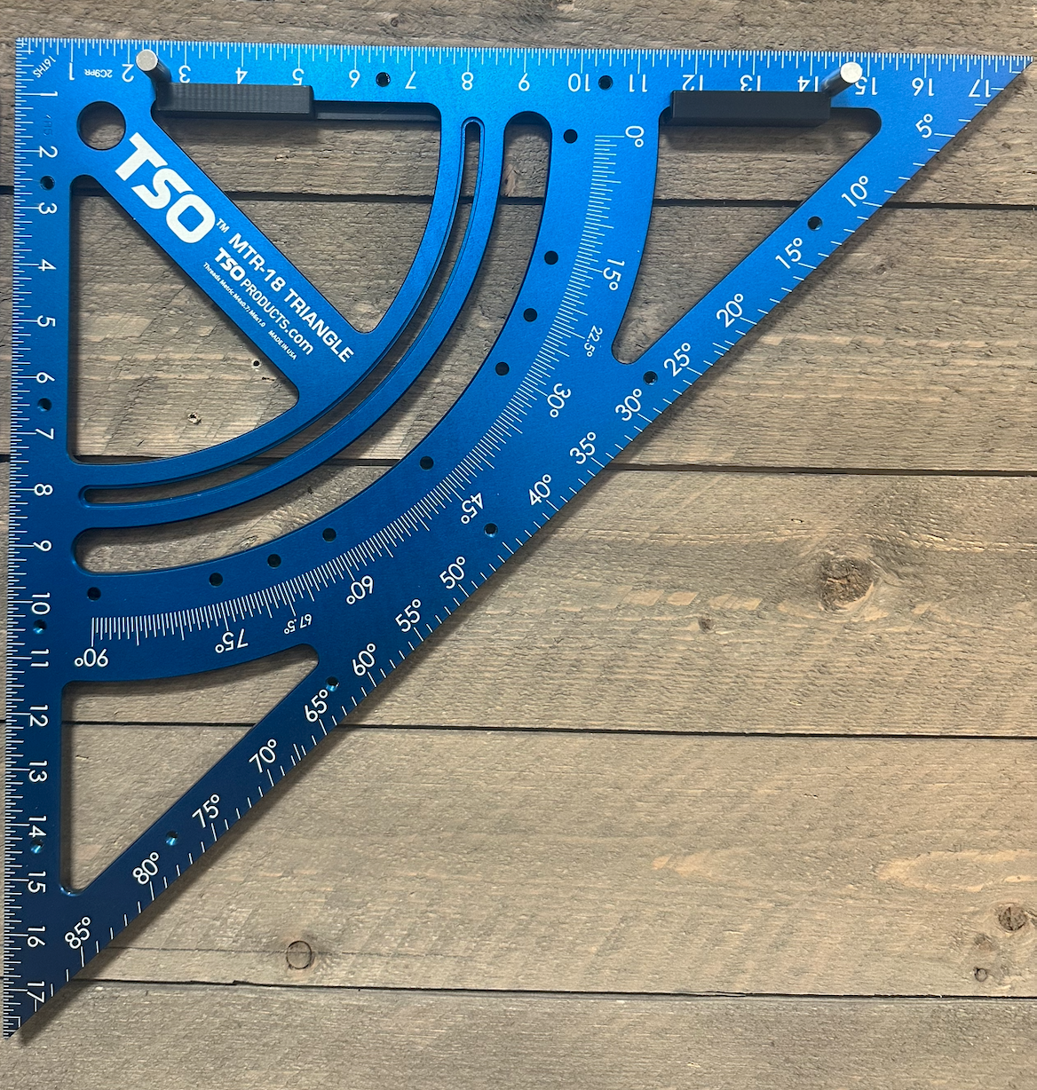 TSO MTR-18 - Triangle Hanger