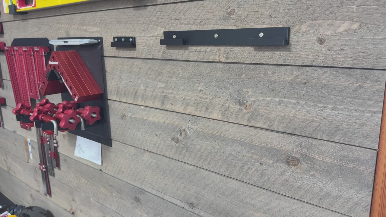 TSO MTR-18 - Triangle Hanger
